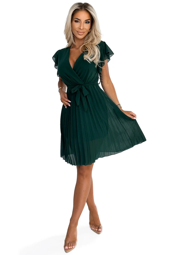 424-6 Chiffon pleated dress with a neckline and frills - green