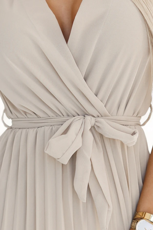 Chiffon pleated dress with neckline and ruffles - beige