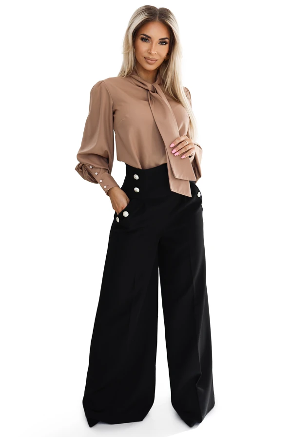 496-2 Elegant wide pants with high waist and golden buttons - black