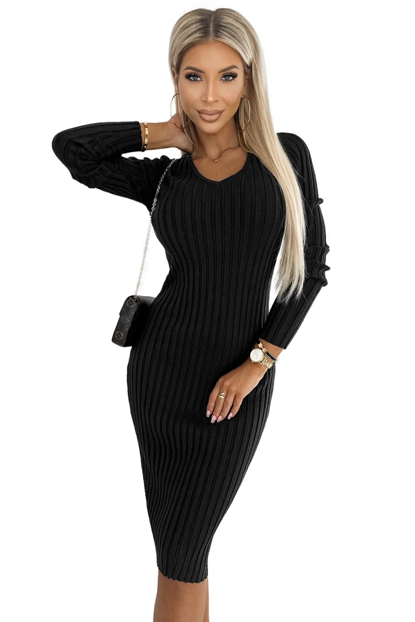 Comfortable jumper dress with v-neck - black